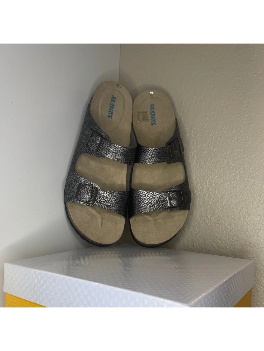 AKSkate Cork Footbed Sandals Men’s Size 12 Gunmetal Metallic Double Buckle NWT